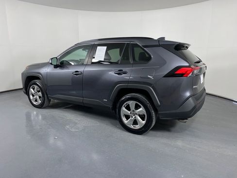 Certified 2021 Toyota RAV4 XLE Premium image 4