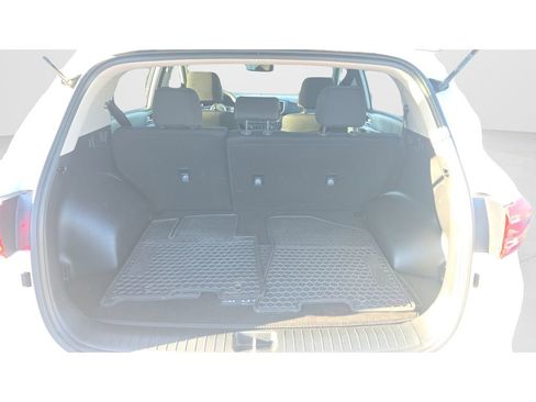 Used 2020 Kia Sportage LX FWD image 9