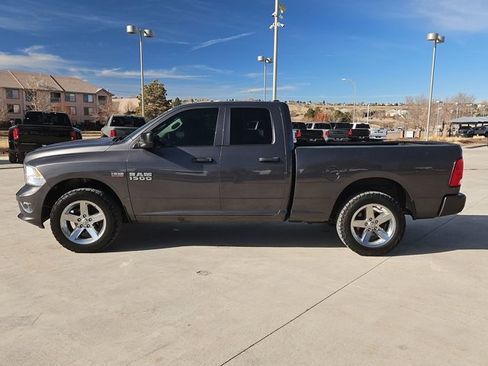 Used 2017 RAM 1500 Express image 8