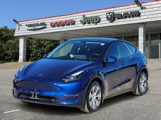 Used 2023 Tesla Model Y Long Range video 2
