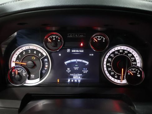 Used 2018 RAM 2500 Laramie w/ Convenience Group image 39