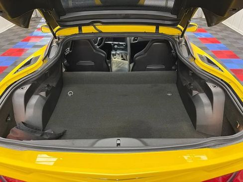 Used 2015 Chevrolet Corvette Stingray Coupe RWD image 22