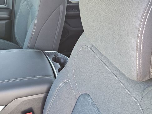 New 2026 RAM 1500 4x4 Crew Cab image 28