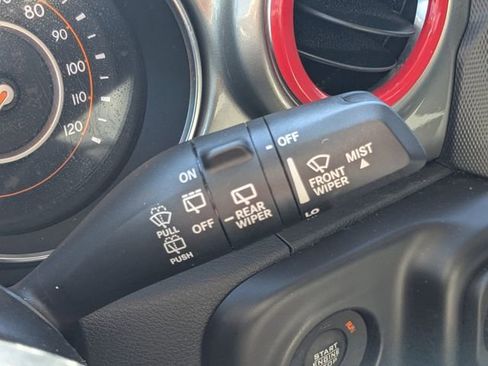 Used 2022 Jeep Wrangler Unlimited Sahara image 24