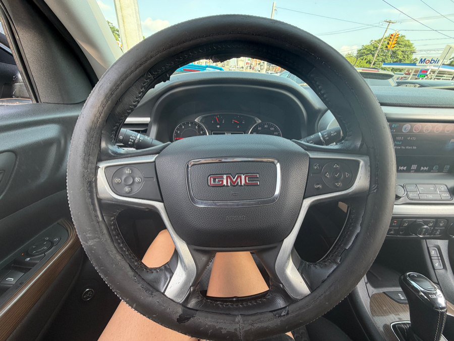 Used 2018 GMC Acadia SLE AWD/4WD image 19
