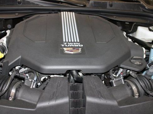 Used 2025 Cadillac CT5 V w/ LPO, Blue Accent Package image 39