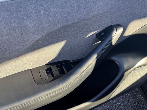 Used 2024 Tesla Model 3 Standard Range image 18