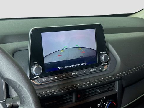 Used 2026 Nissan Rogue S FWD image 13