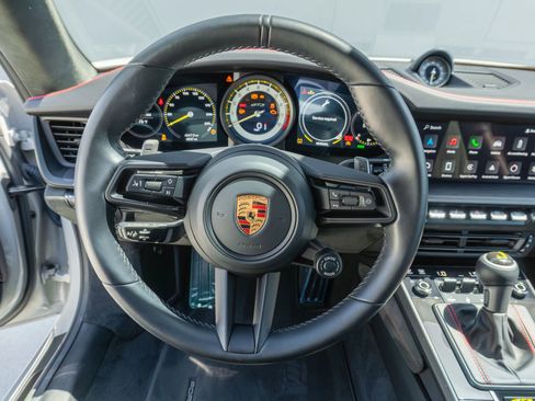 Used 2022 Porsche 911 GT3 RWD image 53