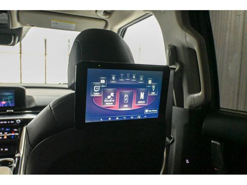 Used 2022 Kia Carnival SX Prestige image 28