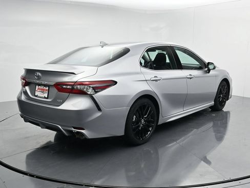 Used 2024 Toyota Camry XSE FWD image 7