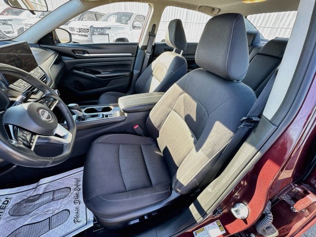 Used 2023 Nissan Altima 2.5 SV w/ SV Premium Package AWD/4WD image 17