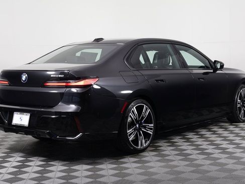 Used 2026 BMW i7 eDrive50 w/ M Sport Package RWD image 2