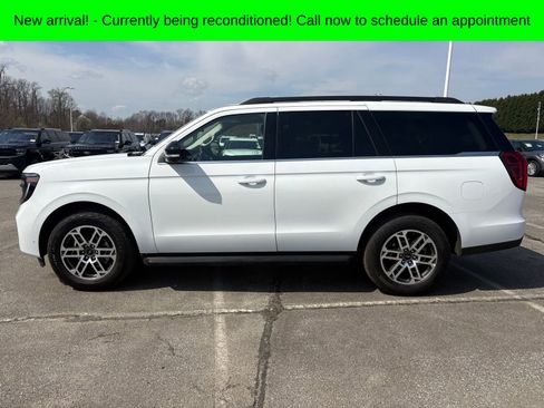 Used 2025 Ford Expedition Active image 11