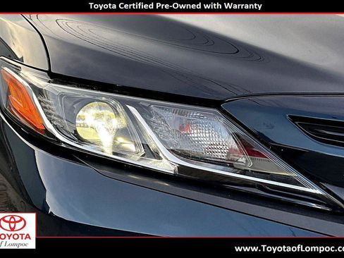 Used 2020 Toyota Camry SE image 32
