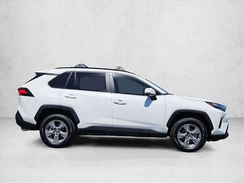 Used 2025 Toyota RAV4 XLE w/ Convenience Package FWD image 4