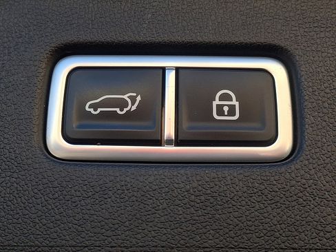 Certified 2022 Kia Sorento EX w/ Panoramic Sunroof Package image 29