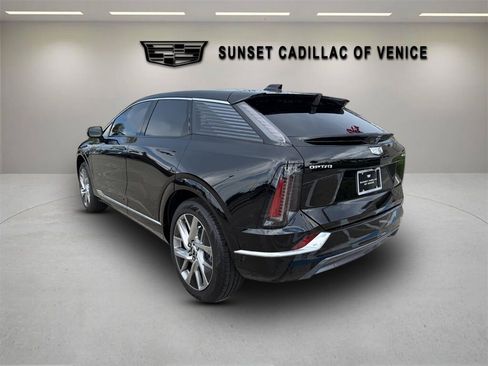 New 2026 Cadillac Optiq Luxury 1 RWD image 5