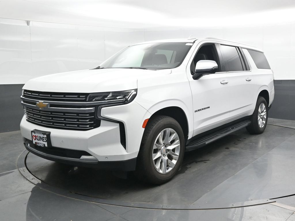 Used 2023 Chevrolet Suburban Premier AWD/4WD image 9