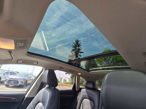 Used 2012 Audi Q5 3.2 Prestige AWD/4WD image 23