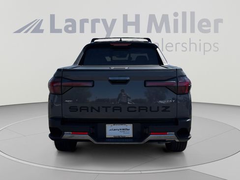Certified 2025 Hyundai Santa Cruz Limited AWD/4WD image 4