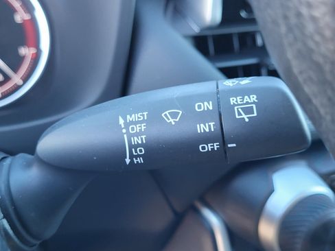 Used 2025 Toyota RAV4 LE image 34