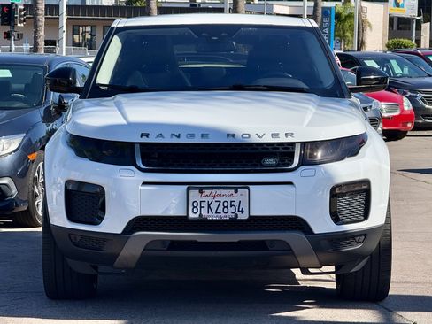 Used 2018 Land Rover Range Rover Evoque SE AWD/4WD image 4