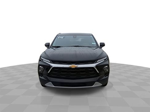 Certified 2023 Chevrolet Blazer LT image 3
