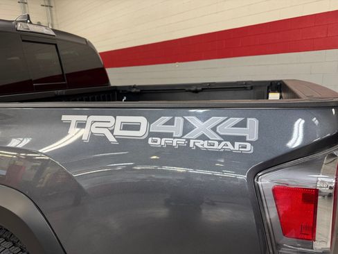 Certified 2023 Toyota Tacoma TRD Off-Road AWD/4WD image 25