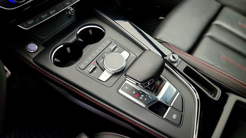 Used 2018 Audi A4 2.0T Premium Plus w/ Premium Plus Package AWD/4WD image 16