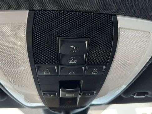 Used 2013 Mercedes-Benz C 250 Sedan w/ Multimedia Pkg image 23