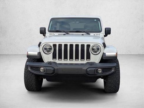 Used 2021 Jeep Wrangler Unlimited Sahara AWD/4WD image 2