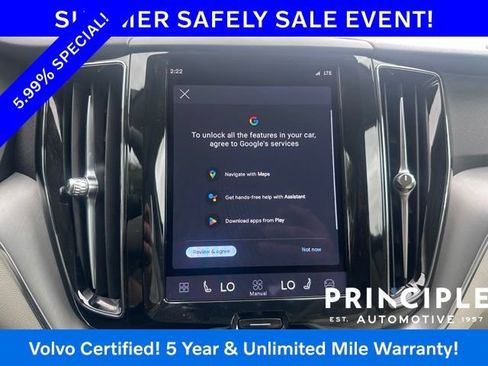 Certified 2024 Volvo XC60 B5 Core AWD/4WD image 25