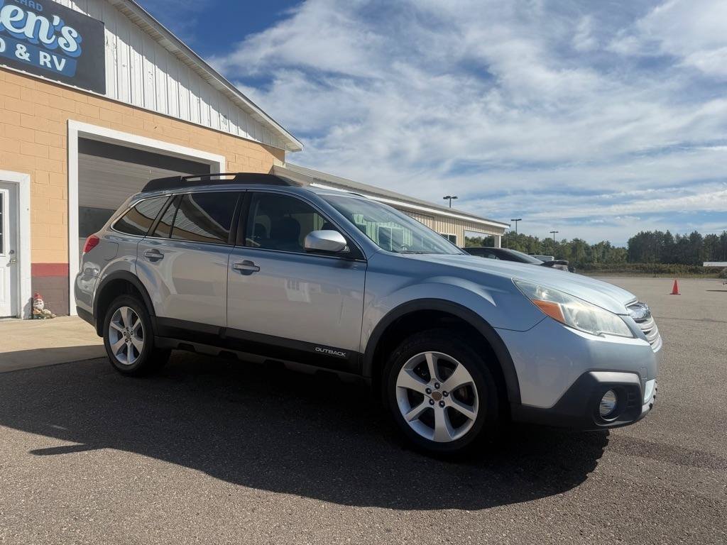 Used 2014 Subaru Outback 2.5i Premium AWD/4WD image 3