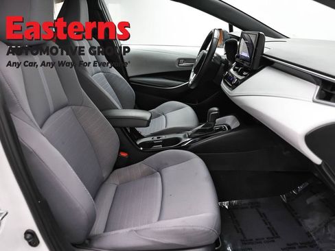 Used 2024 Toyota Corolla SE FWD image 24