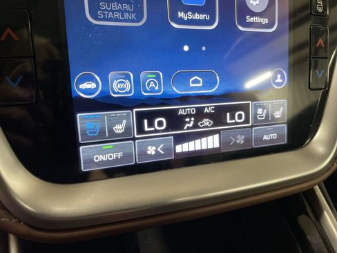 Used 2022 Subaru Outback Touring AWD/4WD image 22