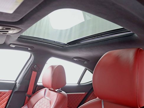 Used 2024 Genesis G70 3.3T Advanced w/ Sport Prestige Package image 32