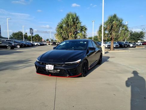 Used 2025 Hyundai Elantra N FWD image 1