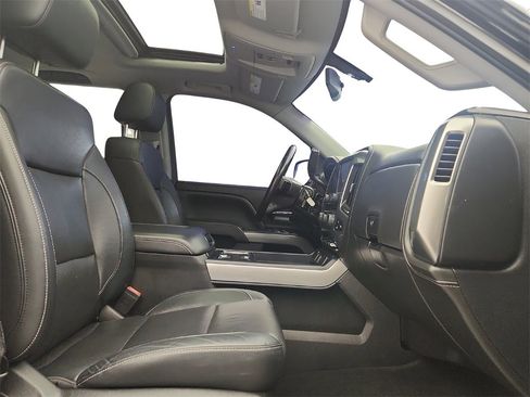 Used 2018 Chevrolet Silverado 1500 LTZ Z71 w/ LTZ Plus Package image 24