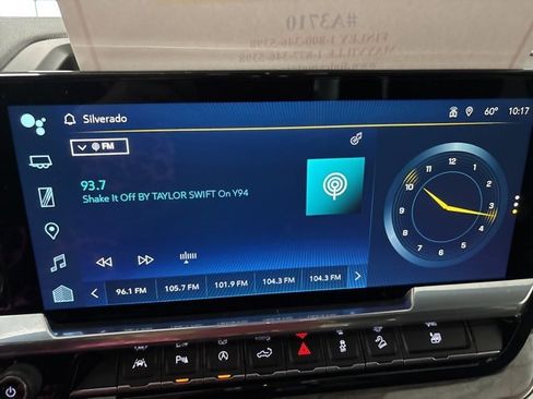 Used 2022 Chevrolet Silverado 1500 LTZ w/ LTZ Premium Package image 30