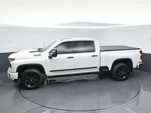 Used 2024 Chevrolet Silverado 3500 High Country w/ High Country Premium Package AWD/4WD image 42