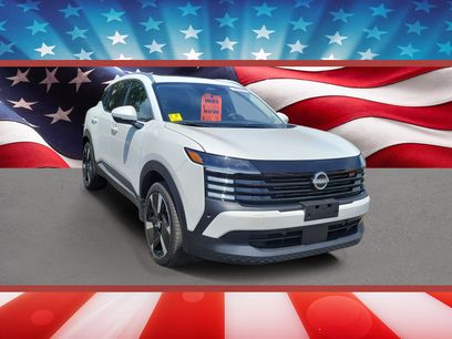Used 2025 Nissan Kicks SR w/ SR Premium Package