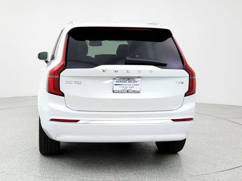 New 2026 Volvo XC90 T8 Ultra w/ Protection Package Premier image 6