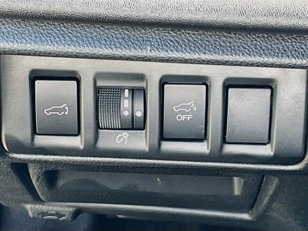 Used 2025 Subaru Outback Wilderness AWD/4WD image 10