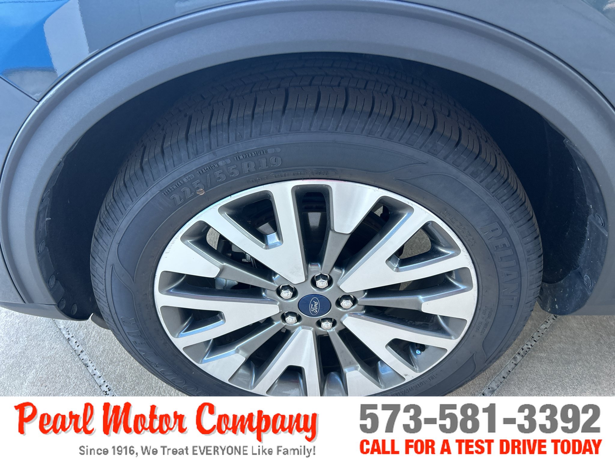 Used 2022 Ford Escape Titanium w/ Class II Trailer Tow Package AWD/4WD image 8