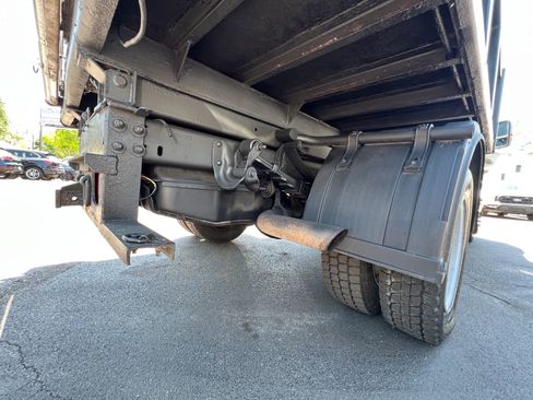 Used 2012 Ford F550 4x4 Regular Cab Super Duty w/ PWR Equipment Group image 18