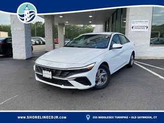 Used 2025 Hyundai Elantra SE FWD video 1