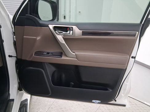 Used 2020 Lexus GX 460 Luxury image 20