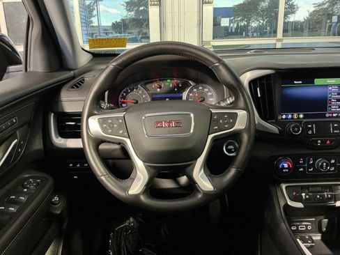 Used 2022 GMC Terrain SLT w/ Tech Package AWD/4WD image 17