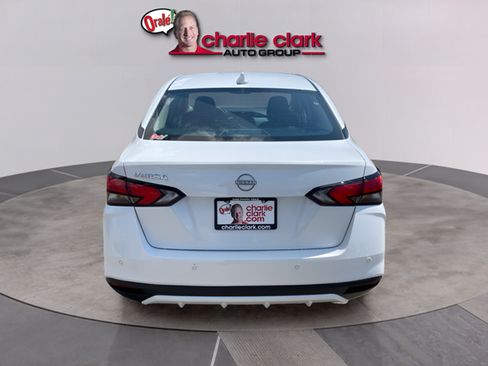 Certified 2025 Nissan Versa SV w/ Trunk Package FWD image 4